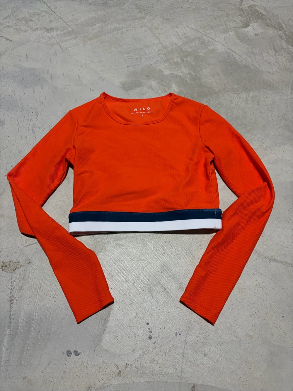 Wilo Orange Long-Sleeve Cropped Top small